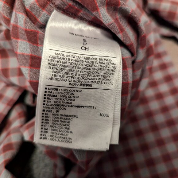 Men's Banana Republic Red Checkered Button-Up - Picture 3 of 8